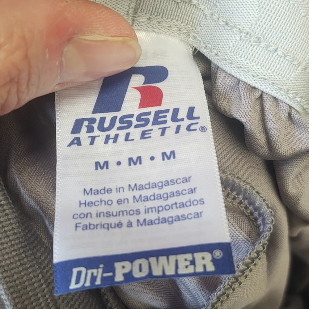 NWOT Russell Athletics Shorts Size M - Picture 2 of 2